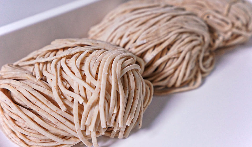 ②小麦の強い麺